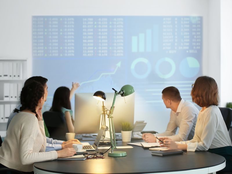 Team planning for long sales cycles